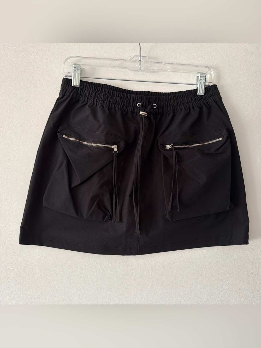 Love Tree Black Cargo Mini Skirt Drawstring Zipper Pockets Size Large
